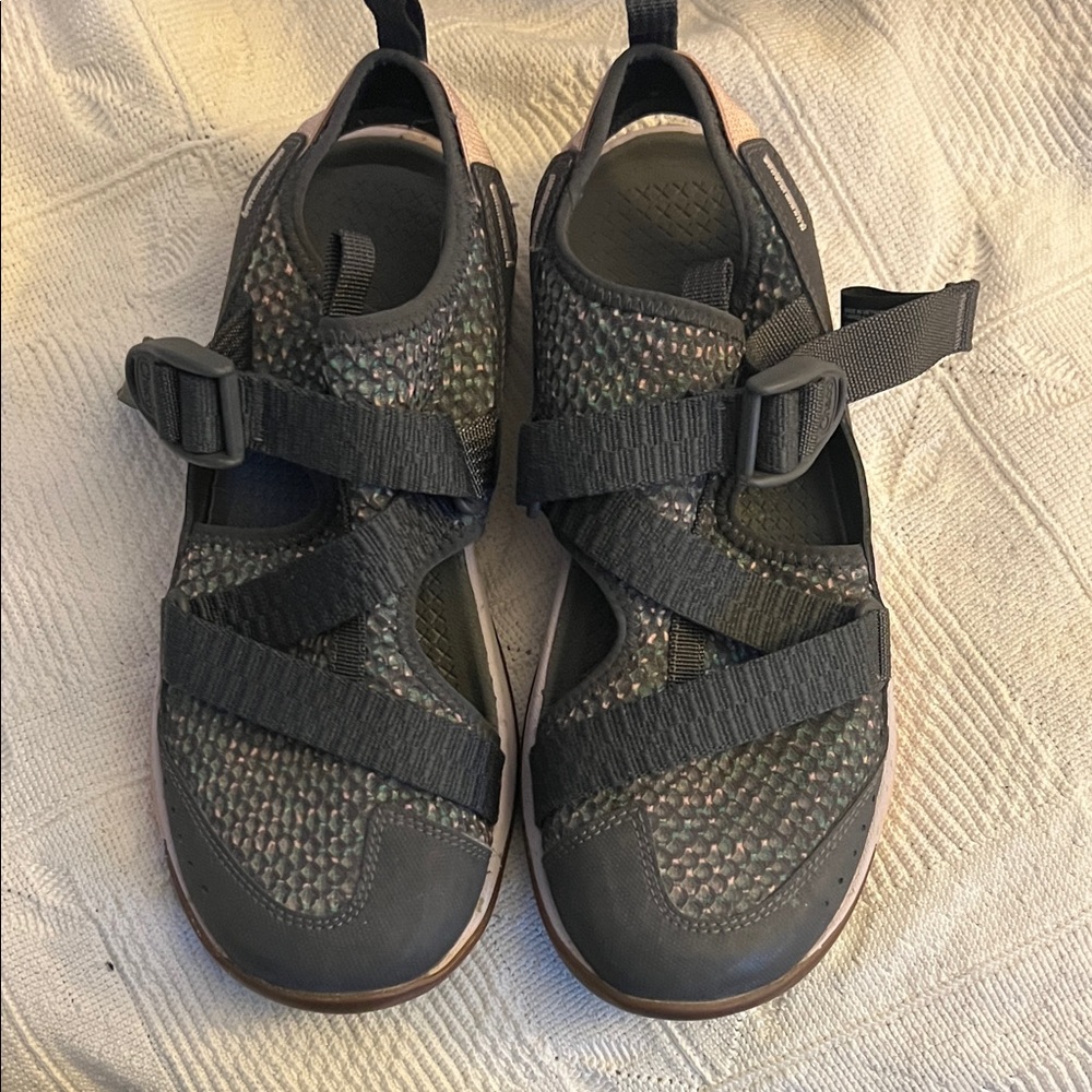 Chaco Women's Sandals - like new - only worn 3 times.